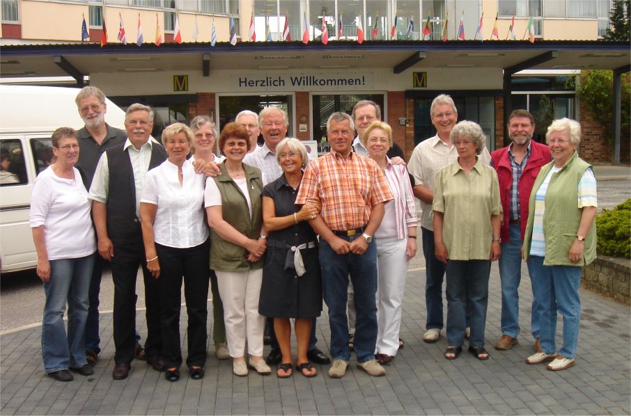 Dieses Gruppenfoto kann vergrert werden indem man in das Bild klickt!